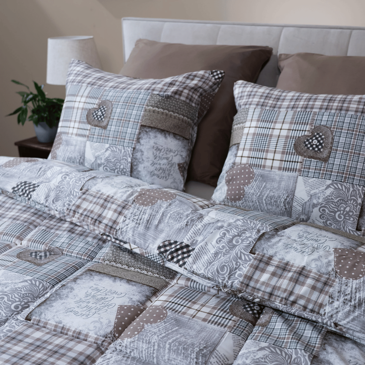 Zelesta Comfort Design Pillowcase Set Of 2 - Patchwork Hearts