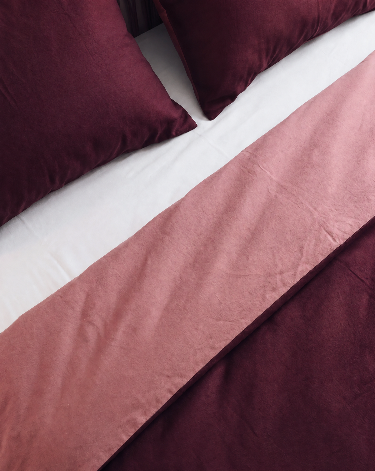 Zelesta Comfort Duo Seamless Duvet - Old Pink & Burgundy Red