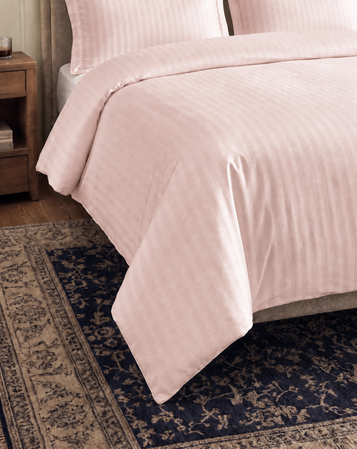 Zelesta Deluxe Hotel Stripe Seamless Satin Cotton Duvet - Pink